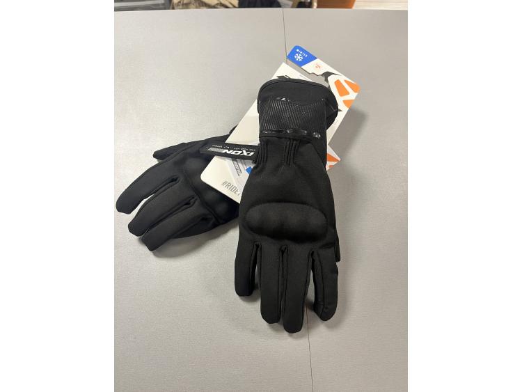 PRO GLOBE FEMME NOIR 