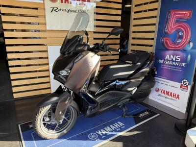 YAMAHA XMAX 300 Tech Max