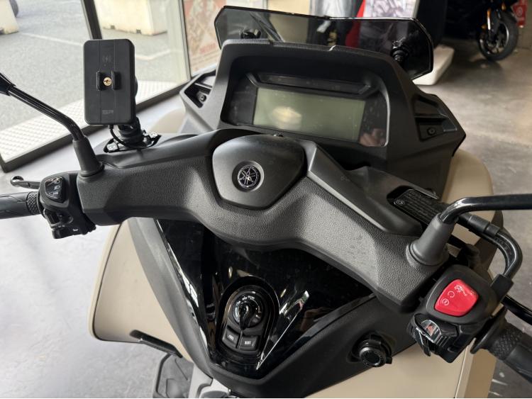 YAMAHA TRICITY 300