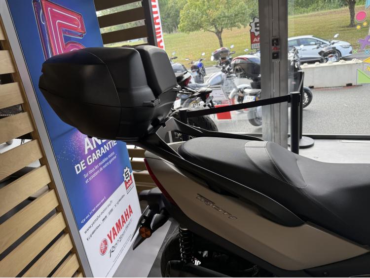 YAMAHA TRICITY 300