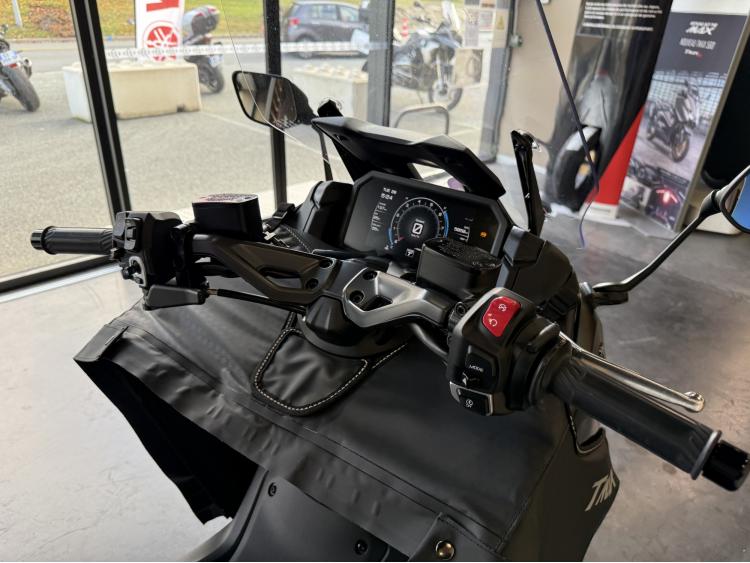 YAMAHA XP T-MAX 560 TECH MAX