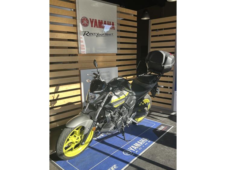 YAMAHA MT-03