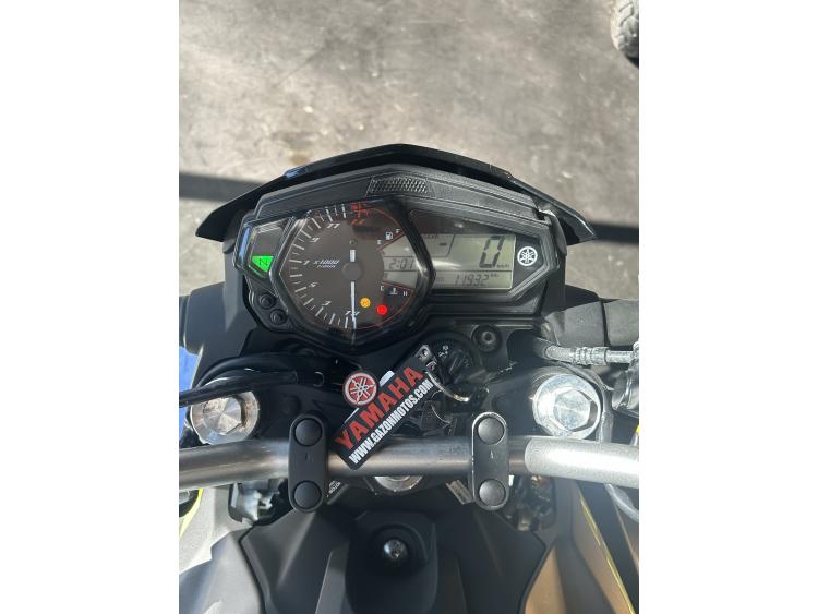 YAMAHA MT-03