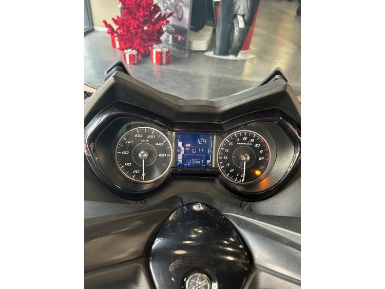 YAMAHA XMAX 125 TECH MAX